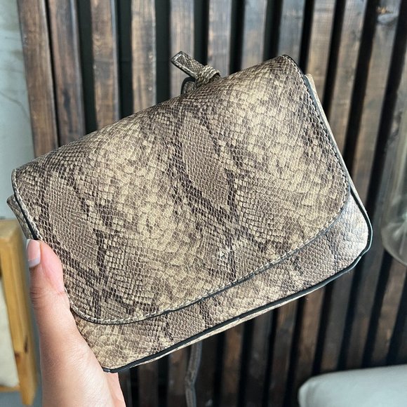 Charles&Keith Snake Print Sling Bag - Picture 1 of 8